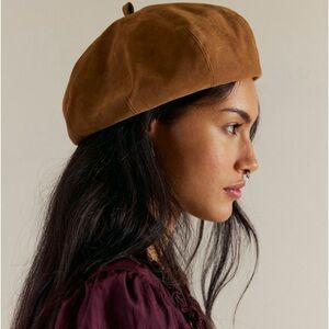 Sade Suede Beret